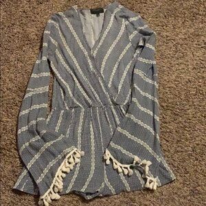 Romeo + Juliet Couture Romper Size Small